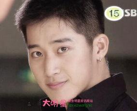 李莞个人资料,才华横溢的影视新星，多面魅力展现人生精彩